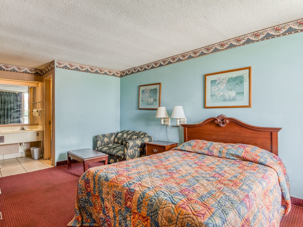 OYO Hotel Jackson North I 55 - photo 16