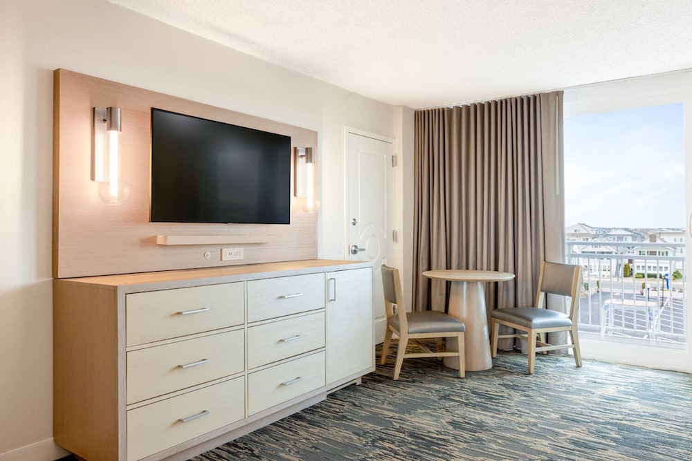 Port O Call Hotel - photo 10