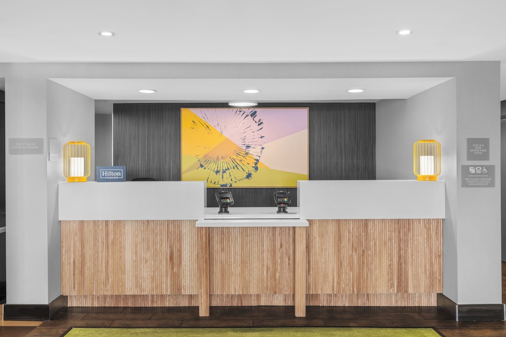 Spark by Hilton Bakersfield Central - photo 5