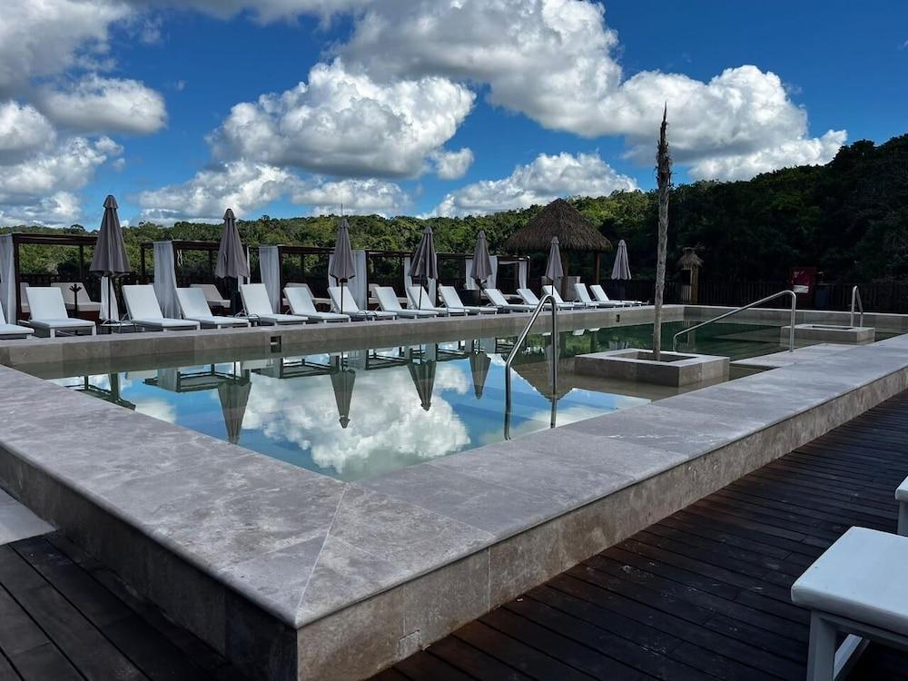 Hotel Mundo Maya Calakmul