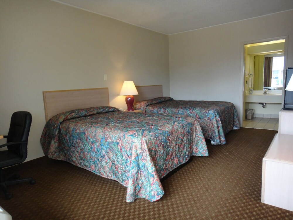 Red River Inn Alexandria - photo 11