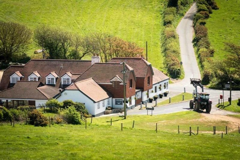 The Chequers Inn - carbon neutral hotel in Ventnor