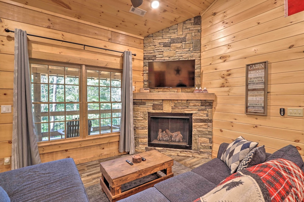 Coosawattee River Resort Cabin w Private Hot Tub - photo 15