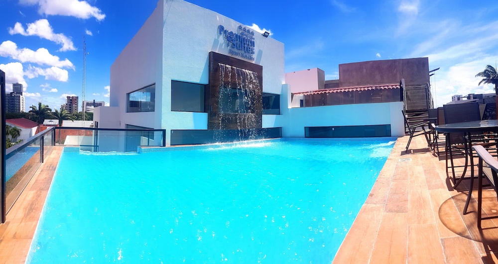 Premium Suites Deluxe Aparthotel Equipetrol in Santa Cruz De La Sierra, Bolivia