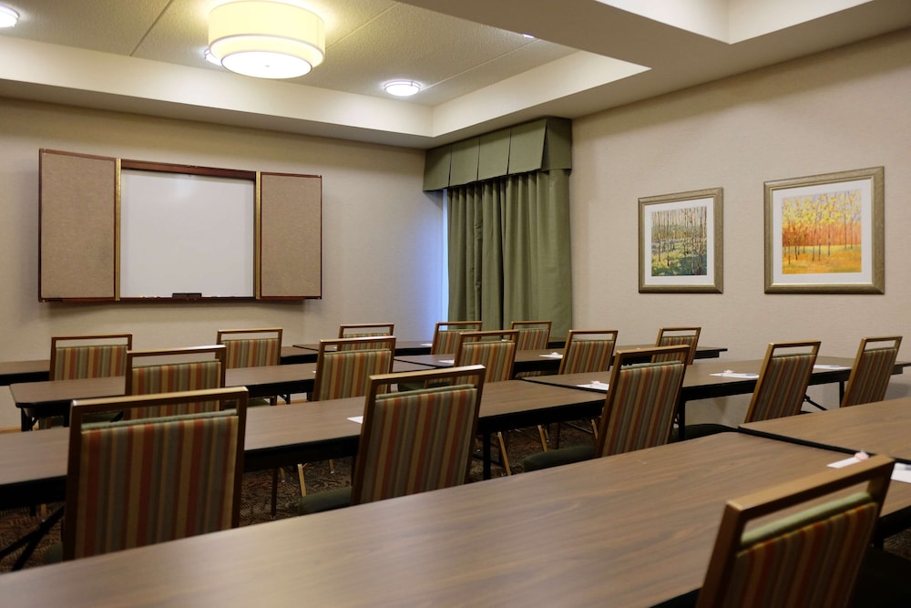 Hampton Inn Lima - photo 43