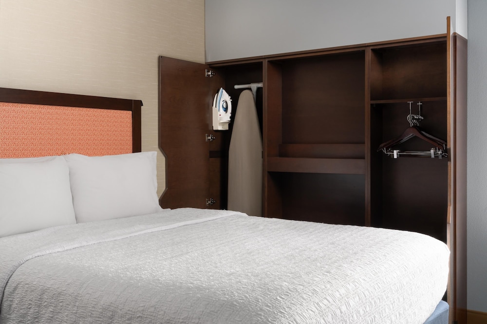 Hampton Inn Chambersburg - photo 15