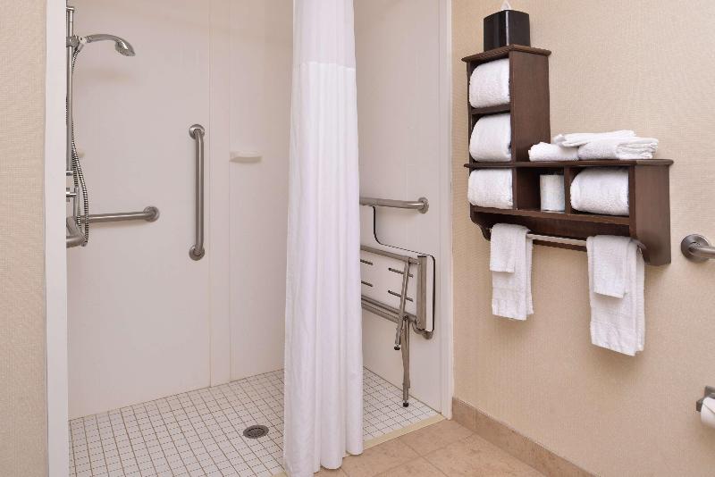 Hampton Inn & Suites Newport News - photo 118