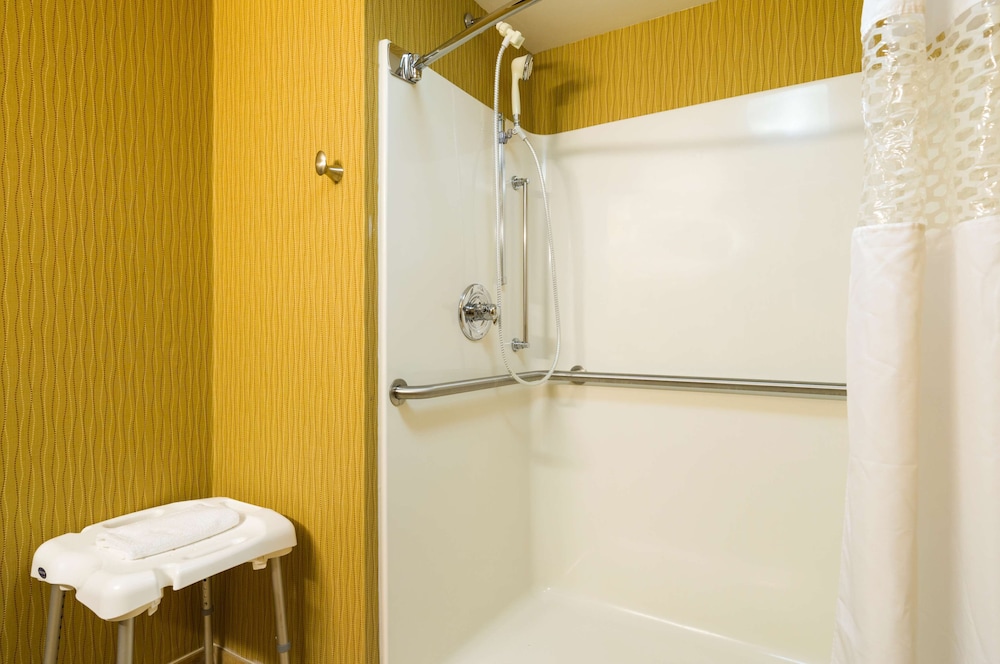 Hampton Inn Danville - photo 25