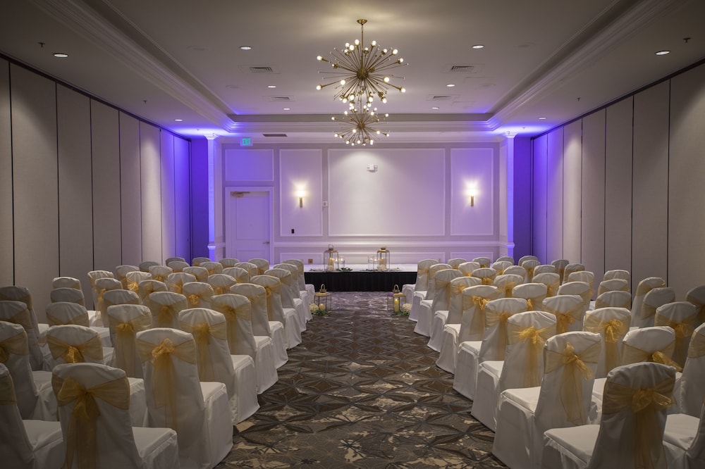 Hampton Inn and Suites New Orleans Convention Center - photo 83