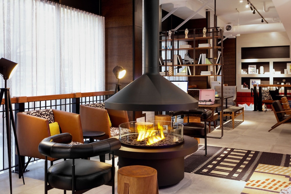 Moxy Richmond Downtown - photo 9