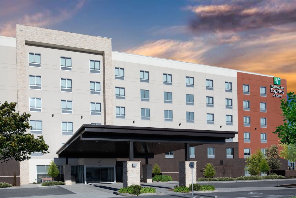 Holiday Inn Express & Suites Nashville Metrocenter Downtown by IHG - photo 65