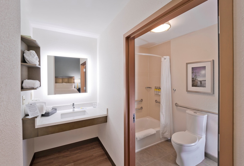 Candlewood Suites Baltimore Inner Harbor by IHG - photo 17