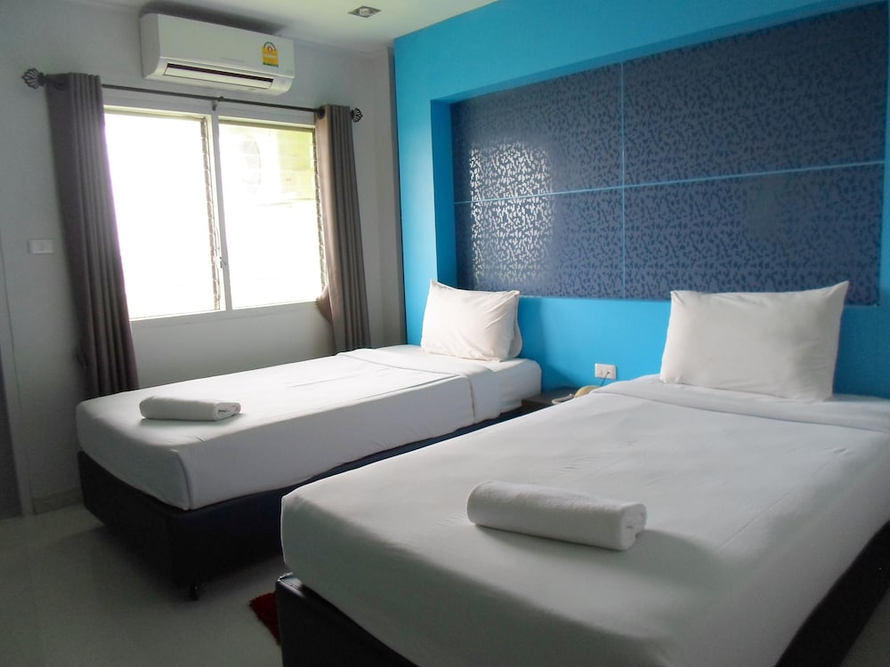 Phongkaew Hotel — hotel in Surat Thani