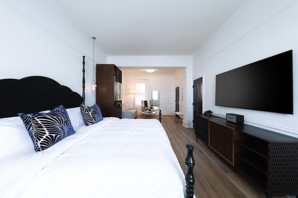 Fairmount Hotel - photo 17