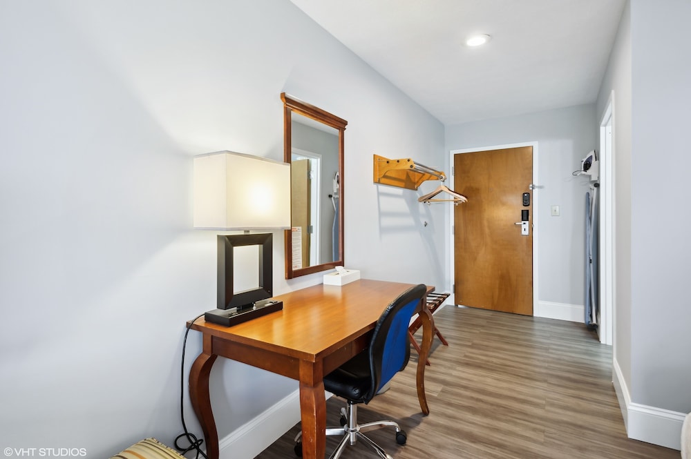 My Hometown Inn - photo 11