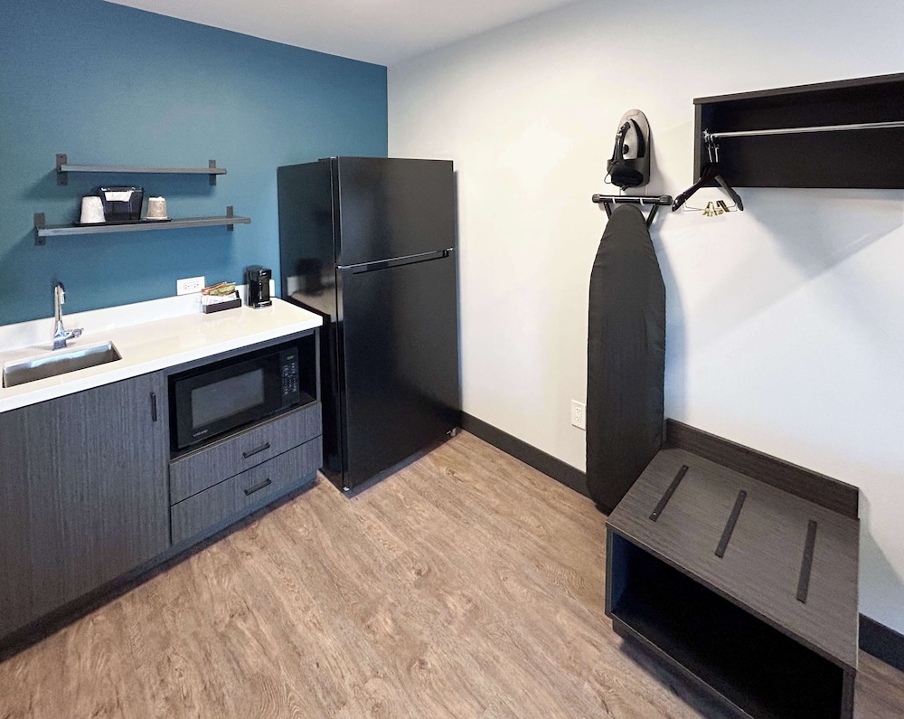 Studio 6 Corona CA West - photo 3