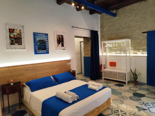 Montesantini House — 4-Star Luxury Hotel in Naples, Italy