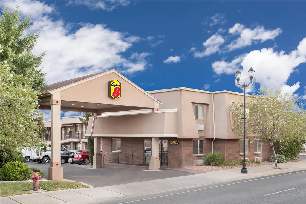 Super 8 By Wyndham St George Ut — Saint George