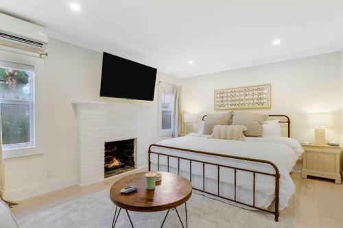 Charming Cottage on Croton #1 — 4-Star Luxury Hotel in West Palm Beach, United States