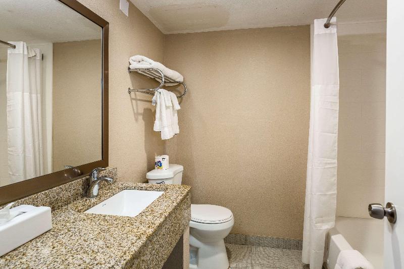 Pocono Inn & Banquet Stroudsburg - photo 31