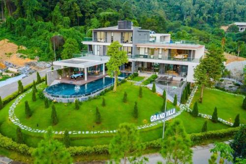 Grand Villa Sân Golf Venuestay — 4-Star Luxury Hotel in Trai Ngau, Vietnam