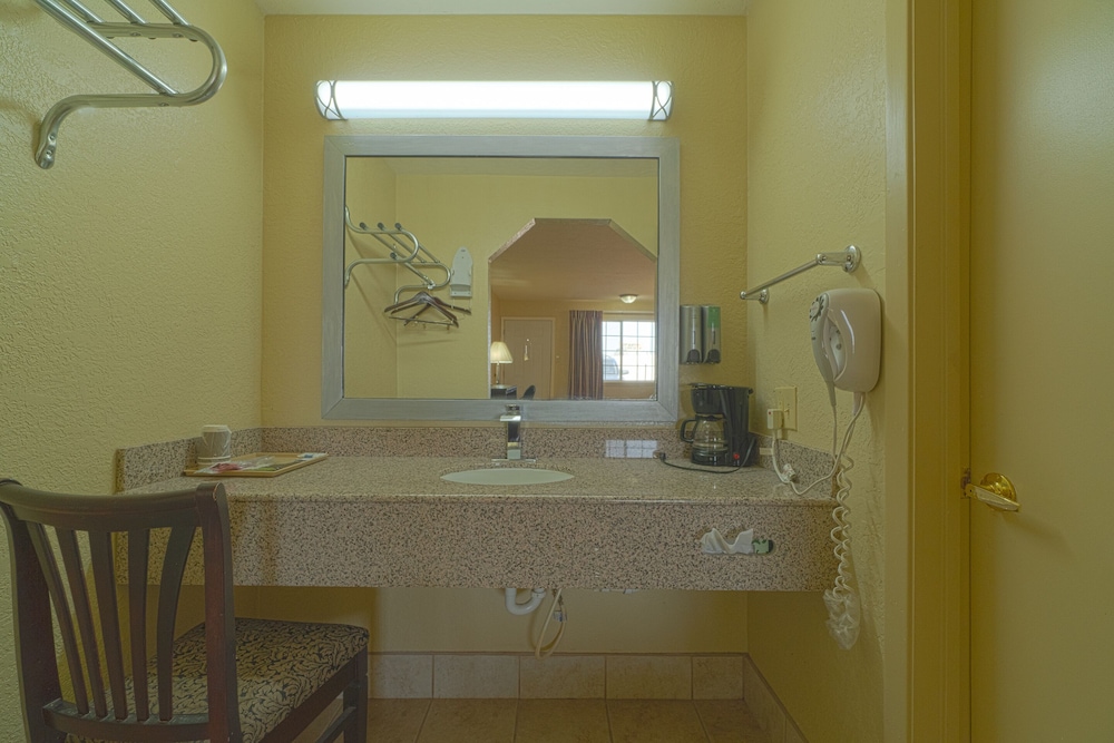 Stamford Inn - photo 48