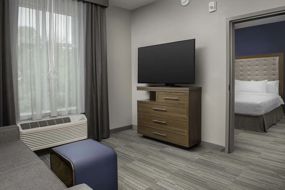 Home2 Suites by Hilton Greenville - photo 36