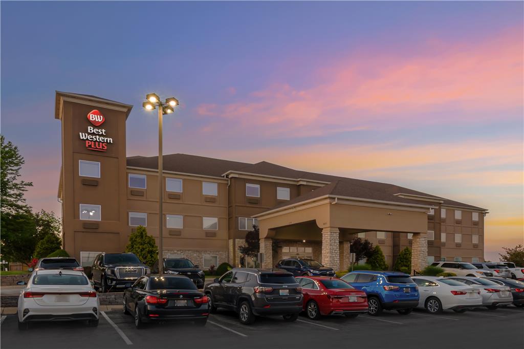 Best Western Plus Washington Hotel - photo 45