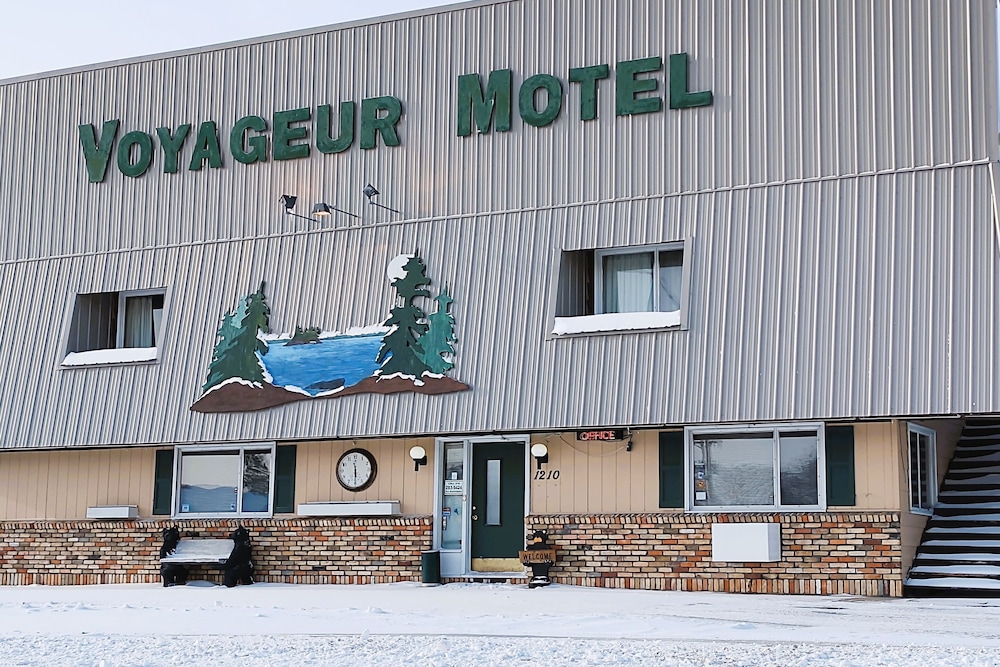 Love Hotels Voyageur by OYO at International Falls MN - photo 43