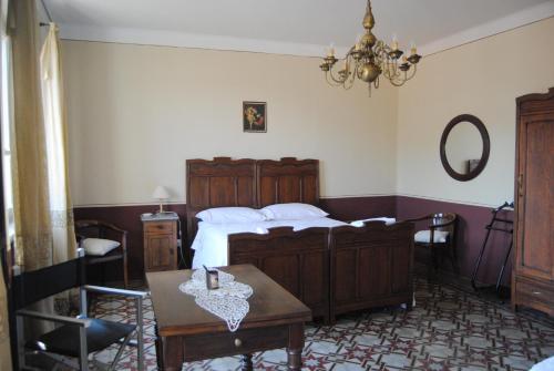 Apartments Casa nel Verde — 4-Star Luxury Hotel in Rocchetta Tanaro, Italy
