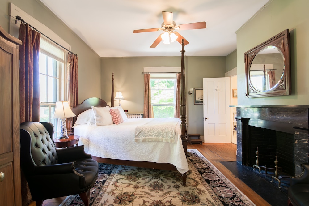 Marshall Slocum Inn in Newport, United States