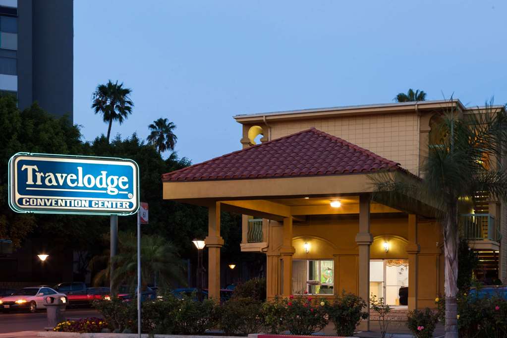 Travelodge by Wyndham Long Beach Convention Center in Long Beach, United States