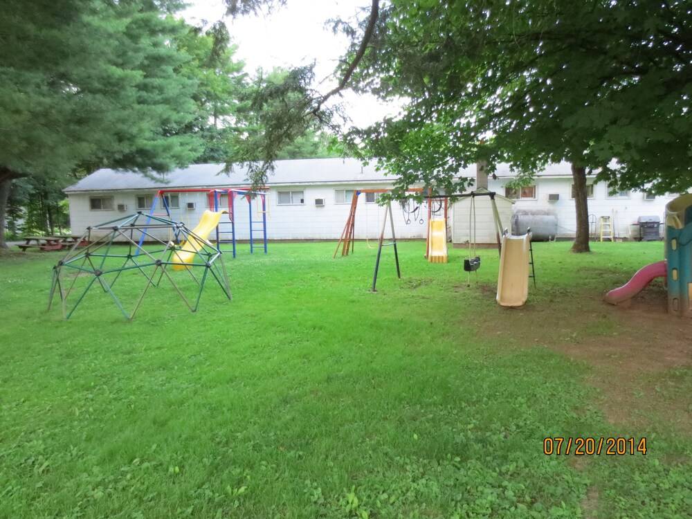 Four Seasons Motel - photo 12