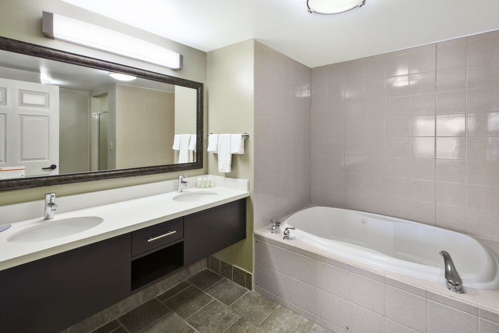 Staybridge Suites Cleveland Mayfield Heights Beachwood by IHG - photo 14