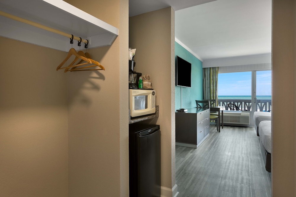 Caribbean Resort & Villas - photo 20
