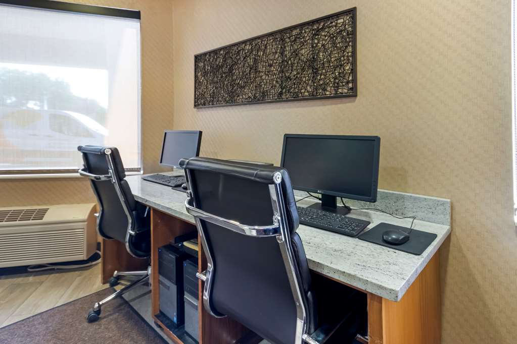 Comfort Inn & Suites Market Airport - photo 29