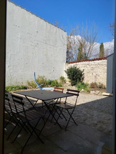 L’ermitage du gué Cocon paisible avec extérieur in La Rochelle, France