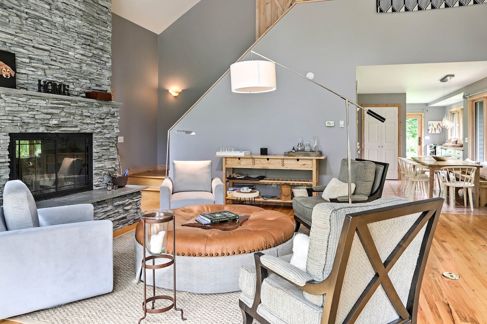 Berkshires Home on 11 Acres with Pond and 2 Fire Pits — 4-Star Luxury Hotel in Becket, United States