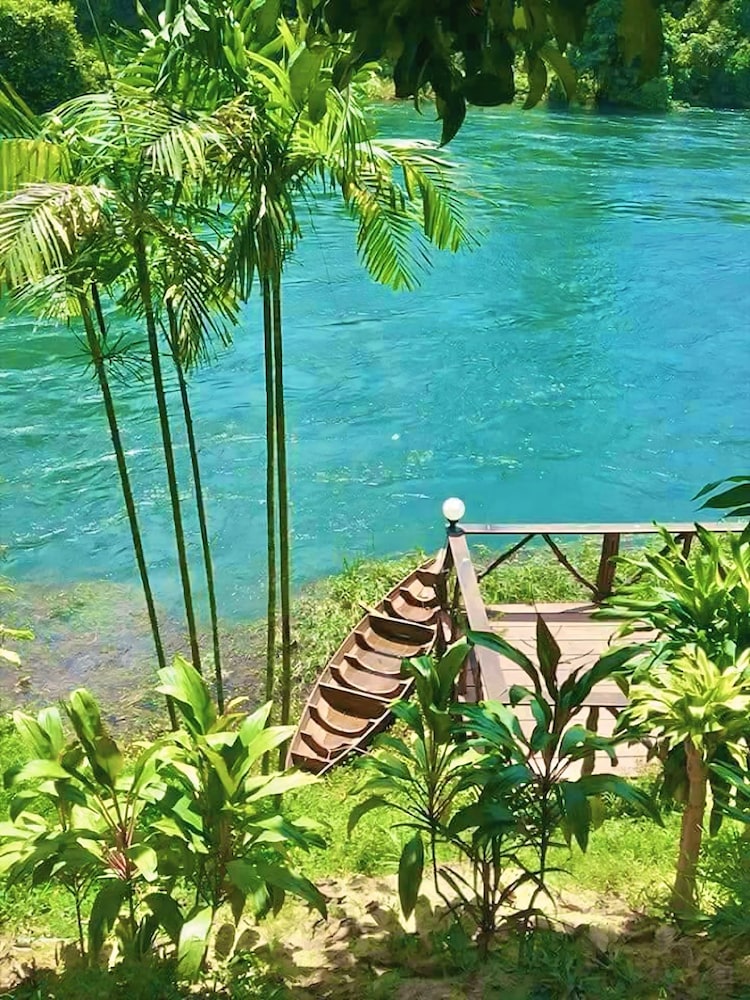 Baan Pak Rim Kuaen Resort in Surat Thani, Thailand