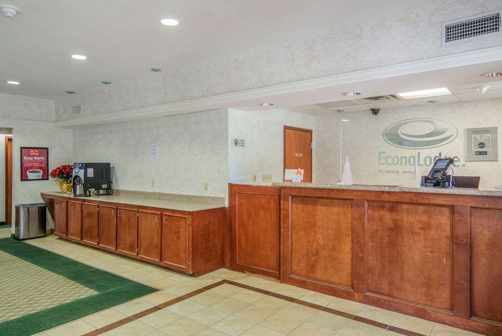 Econo Lodge Weatherford - photo 4