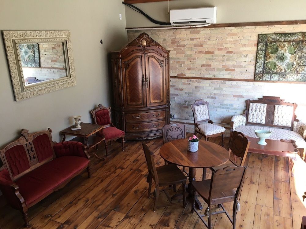Cambridge Inn on Main - photo 18