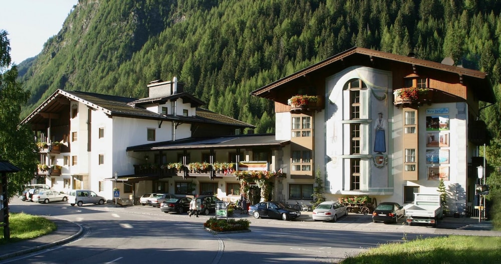 Hotel Kärntnerhof - carbon neutral hotel in Heiligenblut