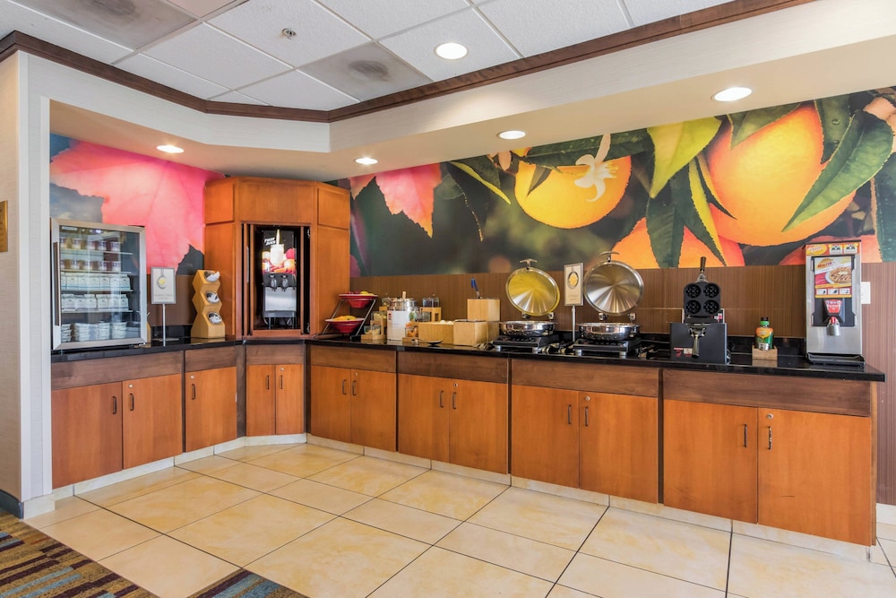 Fairfield Inn & Suites by Marriott Columbia - photo 24