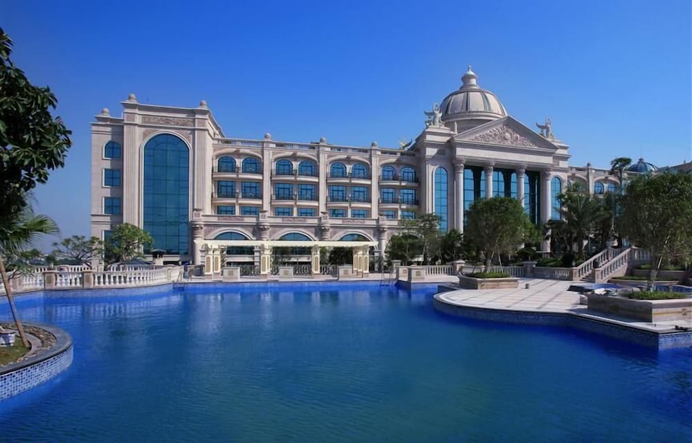 Guangzhou Hengda Hotel — 4-Star Luxury Hotel in Foshan, People's Republic of China