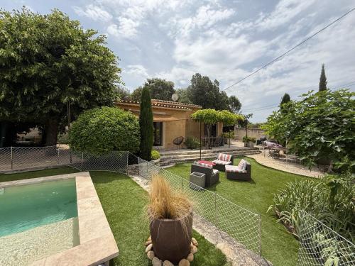 Cabanon Lourmarin — hotel in Lourmarin