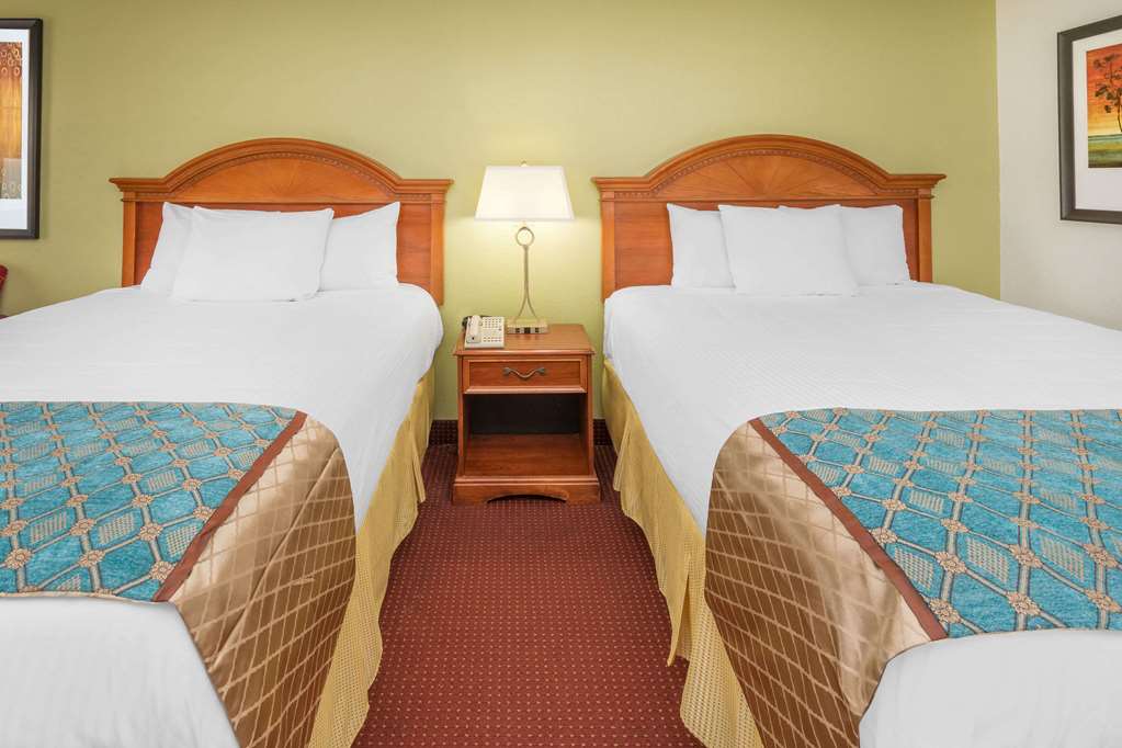 Baymont by Wyndham Orangeburg North - photo 8