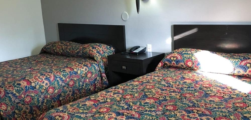 Motel 6 Columbus OH Quarter Horse - photo 20