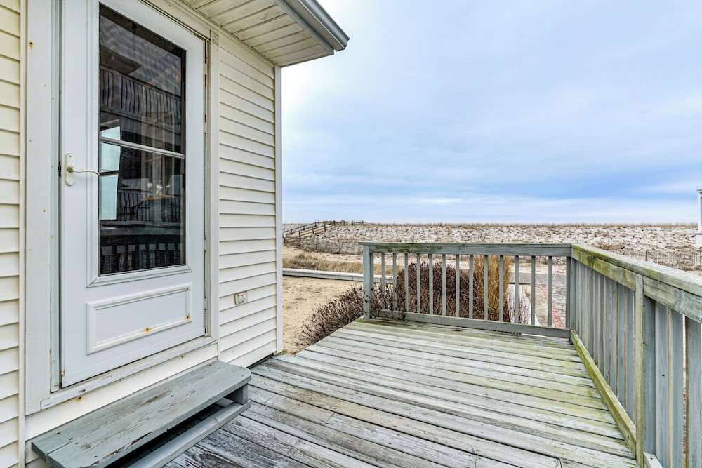 Beachfront Lavallette Home 2 Mi to Casino Pier - featured photo