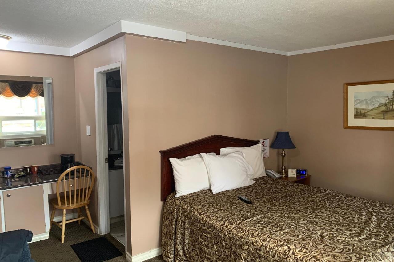 Lucien Motel — Oshawa — photo 5