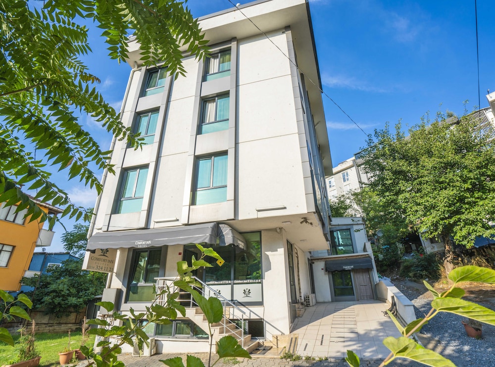 Comfort Inn Suite — 4-Star Luxury Hotel in Istanbul, Turkey